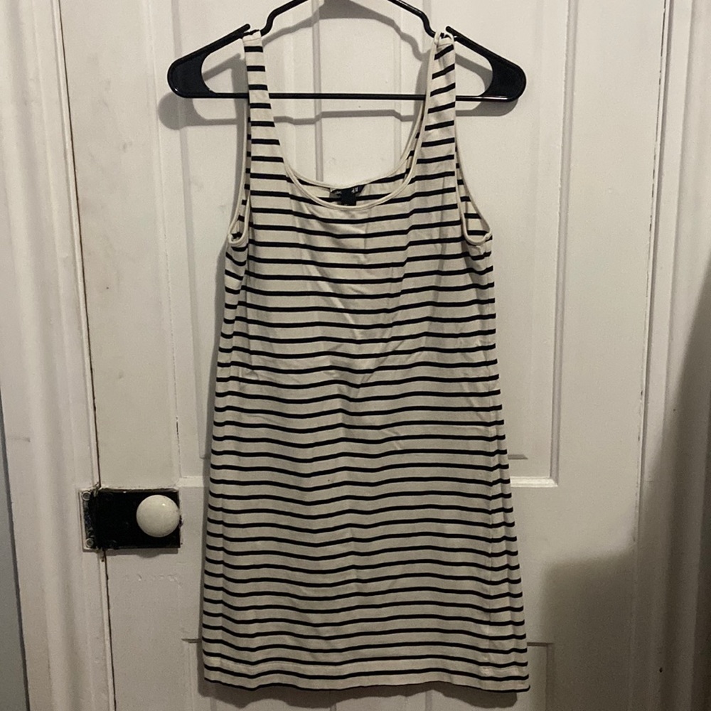 Hm dress size large